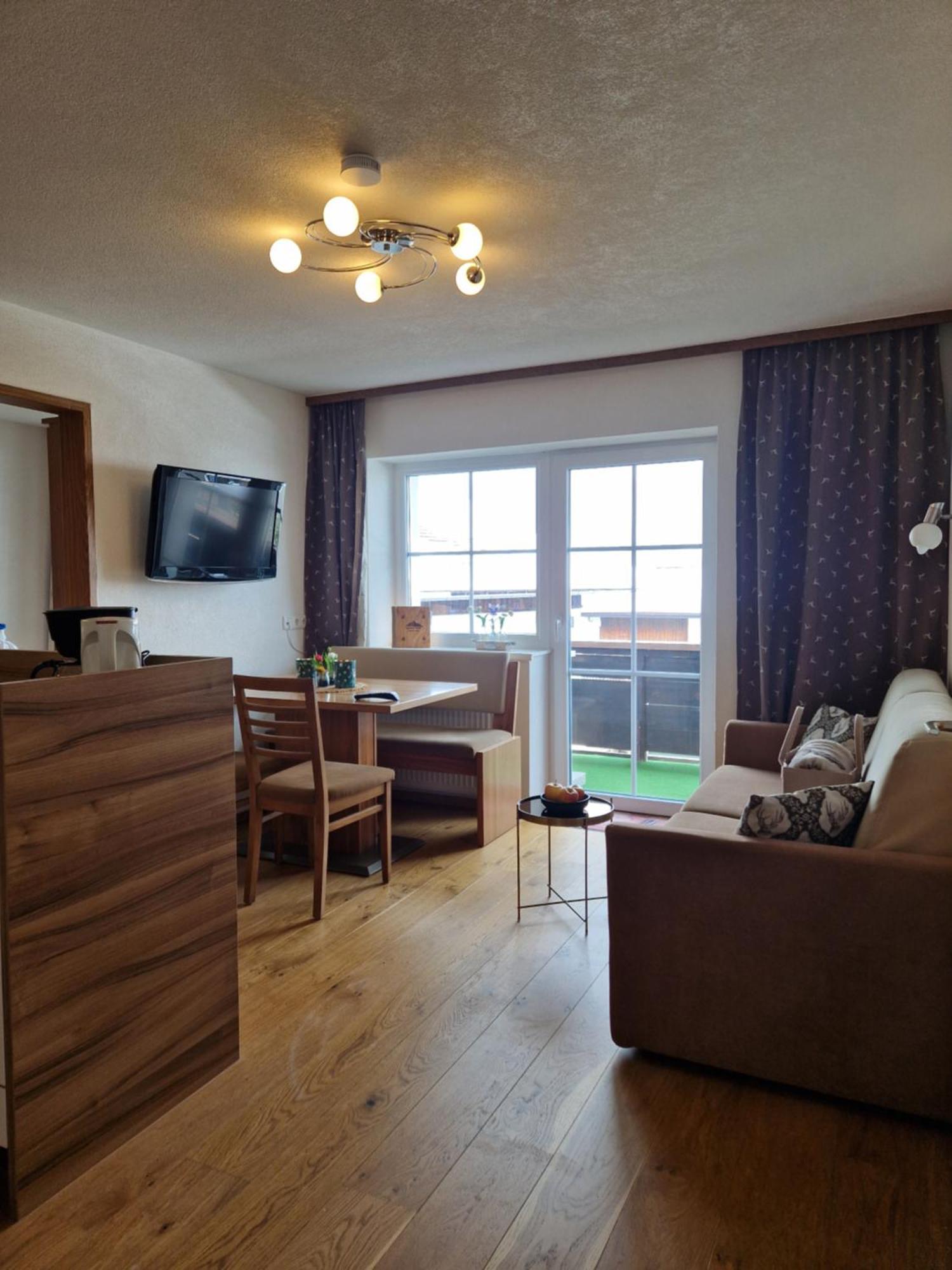 Aparthotel Alpenhof Waengle Reutte Zewnętrze zdjęcie