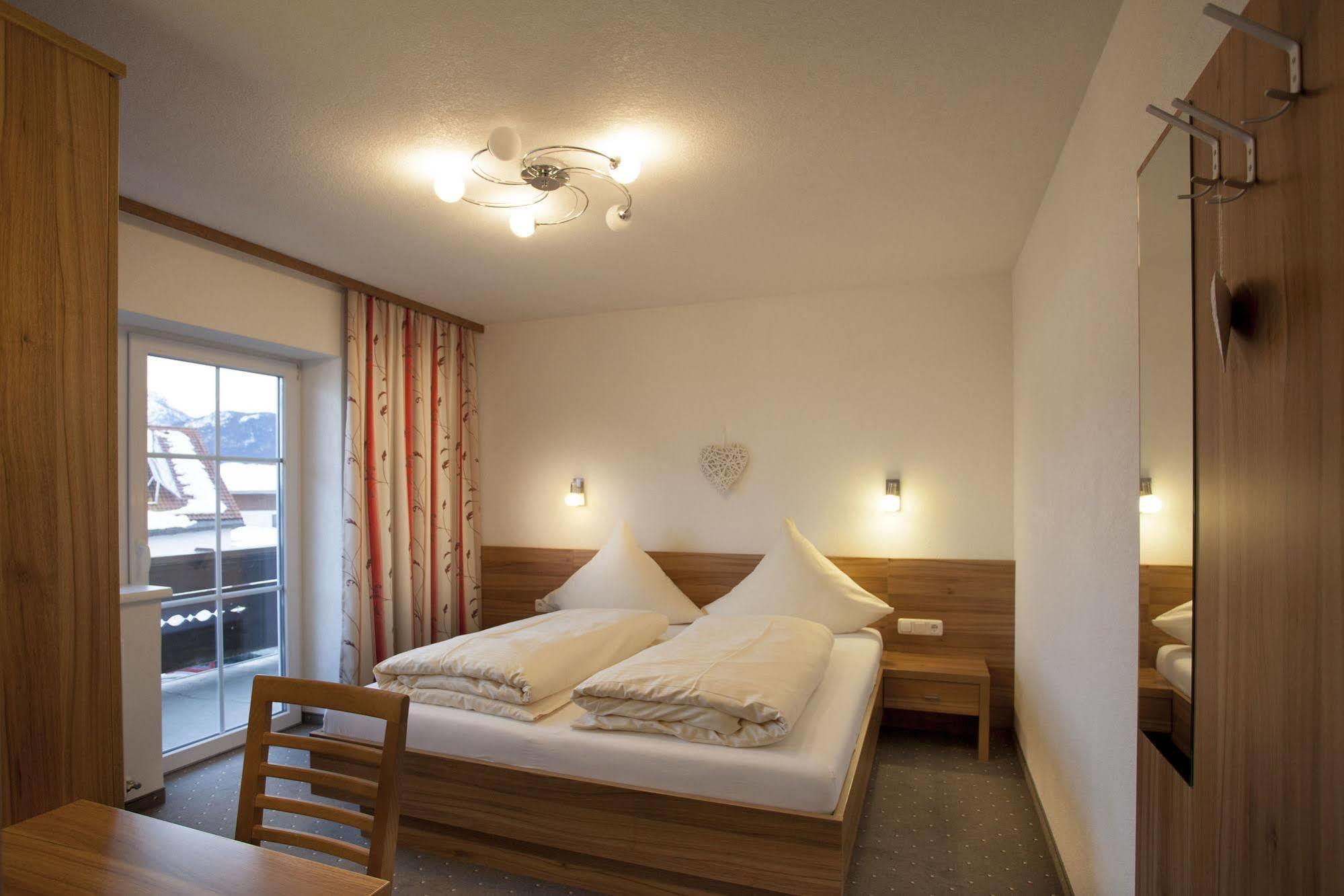 Aparthotel Alpenhof Waengle Reutte Zewnętrze zdjęcie